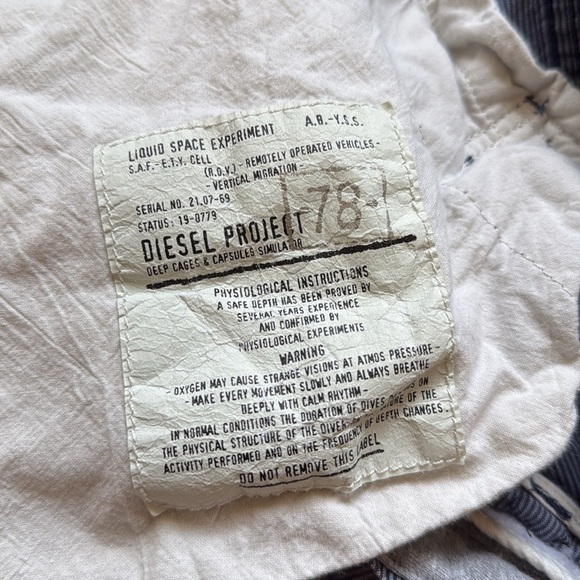 Y2K Vintage Diesel Blue Striped Cargo Drawstring Jorts - Picture 6 of 9